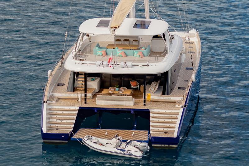 Book yachts online - catamaran - Sunreef 80 - Fantastic Too - rent