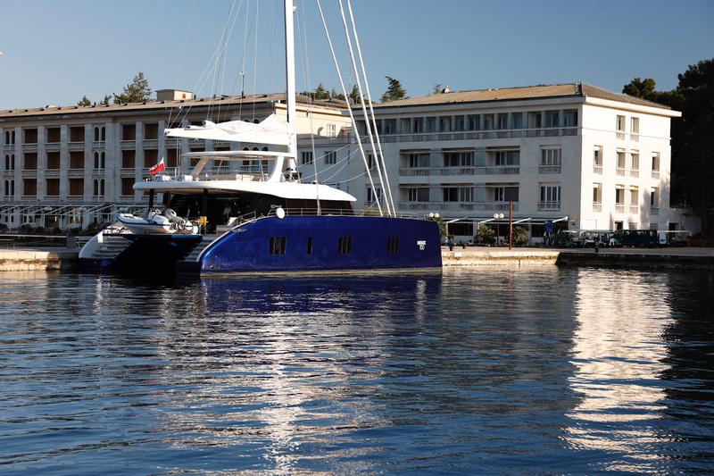 Book yachts online - catamaran - Sunreef 80 - Fantastic Too - rent