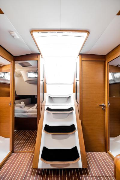 Book yachts online - sailboat - Sun Odyssey 519 - 5 cabs - MARYALIS - rent
