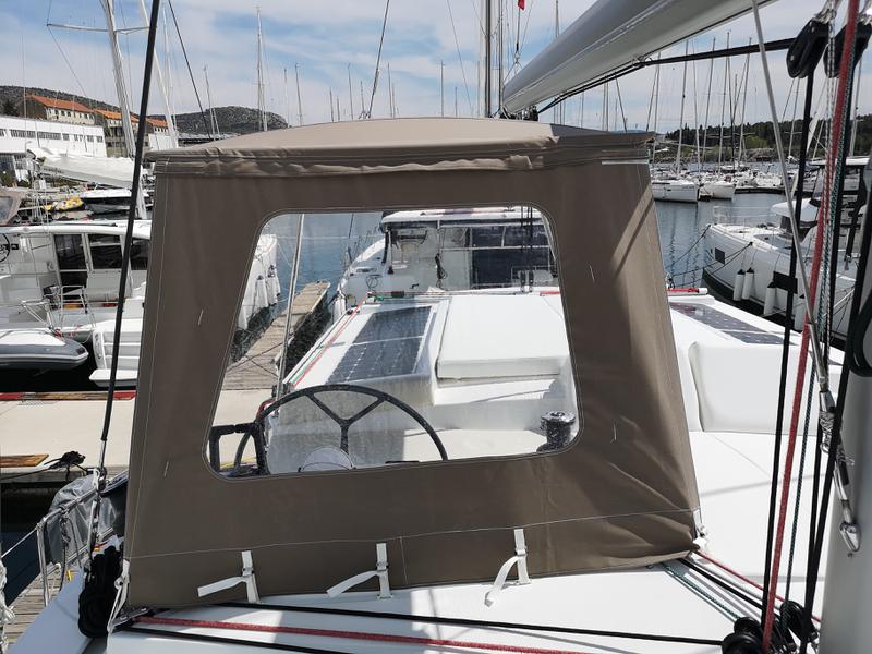 Book yachts online - catamaran - Bali 4.1-3 cab. ROLL MAINSAIL - LADY POLA  - rent