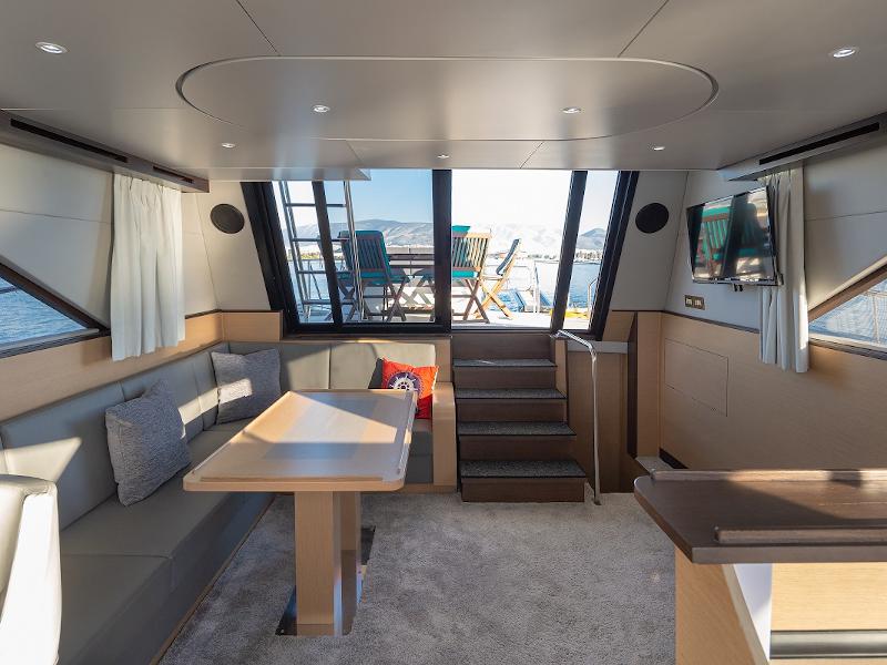 Book yachts online - motorboat - Barberis 53 - Marios L - rent