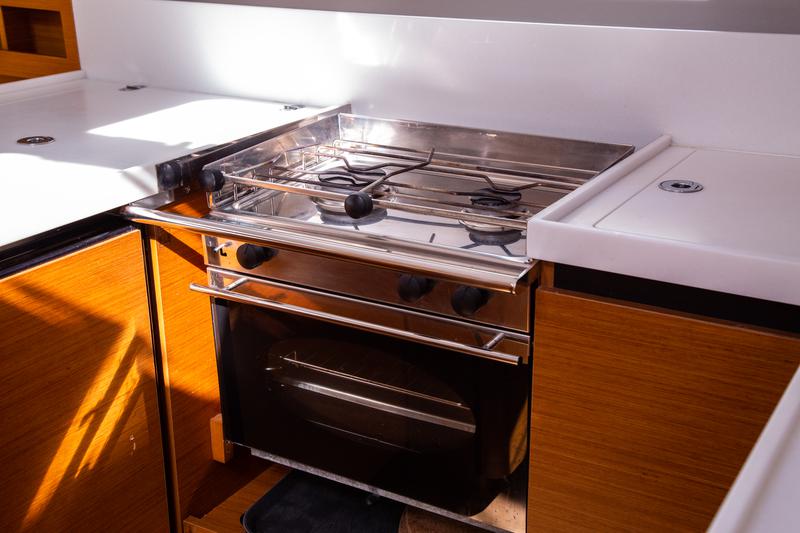 Book yachts online - sailboat - Sun Odyssey 440 - MONOLITH - rent