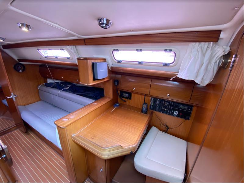 Book yachts online - sailboat - Bavaria 36 - L'Espurna - rent