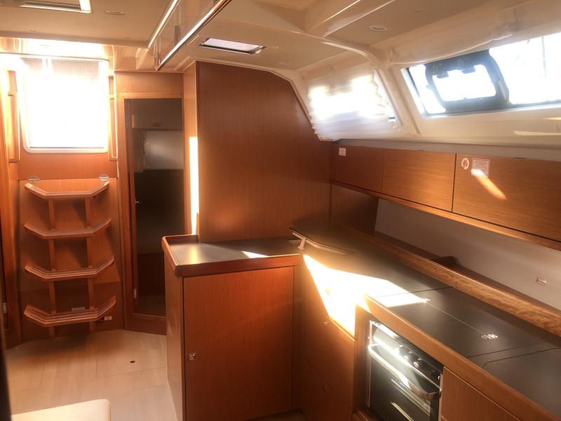 Book yachts online - sailboat - Bavaria Cruiser 46 * - Perda Longa  - rent