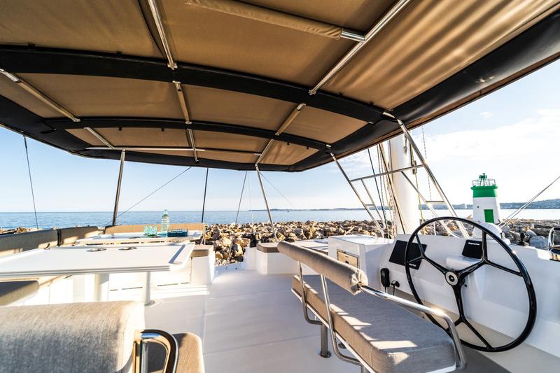 Book yachts online - catamaran - Bali 5.4. - Signature Concept - rent