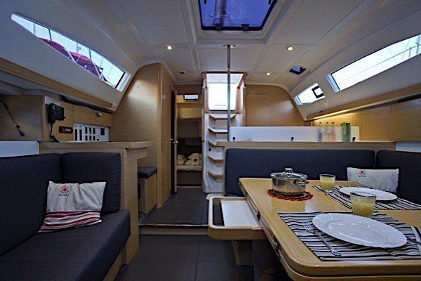 Book yachts online - sailboat - Elan 444 Impression - MARIJANA 48 - rent