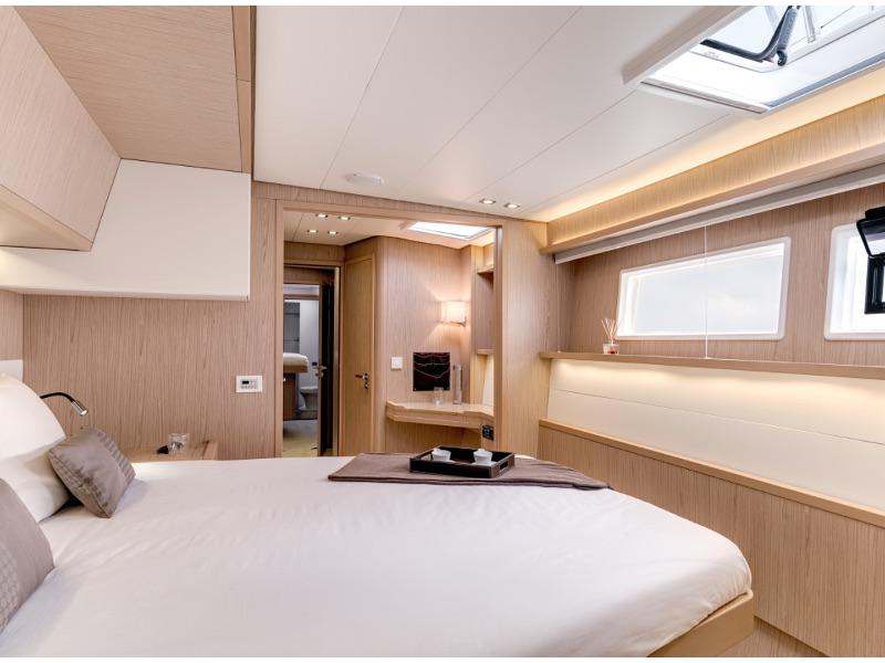 Book yachts online - catamaran - Lagoon 52F - MOJITO ex BE HAPPY - rent