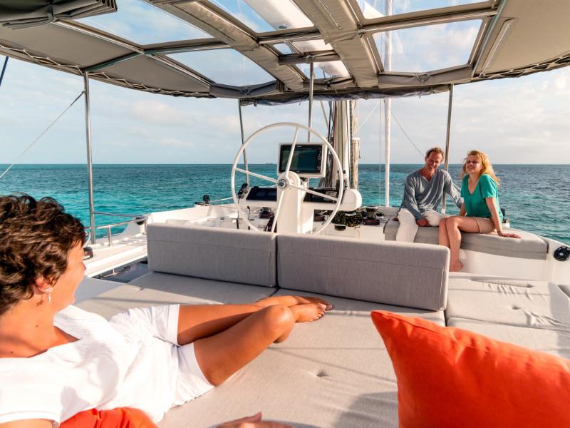 Book yachts online - catamaran - Lagoon 52F - MOJITO ex BE HAPPY - rent