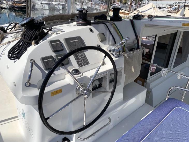 Book yachts online - catamaran - Lagoon 400 S2 - Ipanema - rent