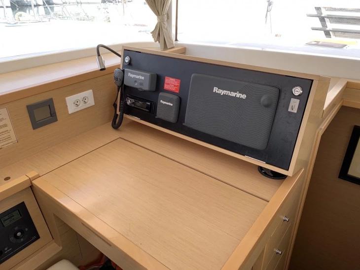 Book yachts online - catamaran - Lagoon 400 S2 - Ipanema - rent