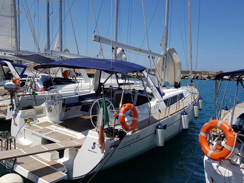 Book yachts online - sailboat - Oceanis 45 - Eika - Standard line - rent