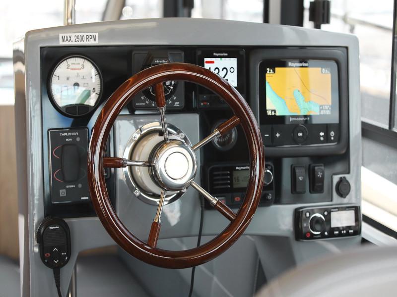 Book yachts online - motorboat - Futura 40 Grand Horizon - X COLUMBUS - rent