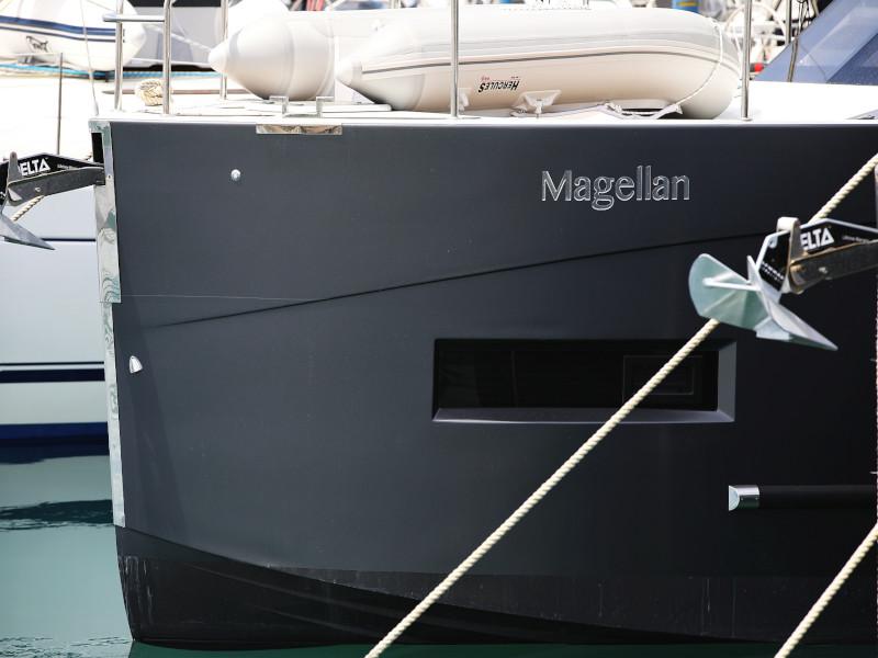 Book yachts online - motorboat - Futura 40 Grand Horizon - X MAGELLAN - rent
