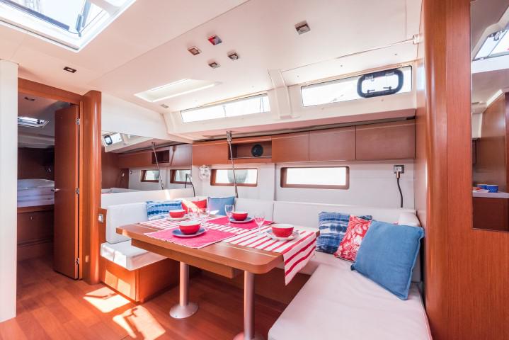 Book yachts online - sailboat - Oceanis 51.1 - ANNETTE -  AC and generator - rent