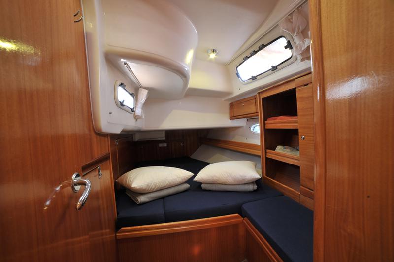 Book yachts online - sailboat - Bavaria 50 Cruiser - Tina - rent