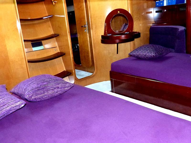 Book yachts online - sailboat - Beneteau 62 - Bogey 1 - skipper included in price - rent