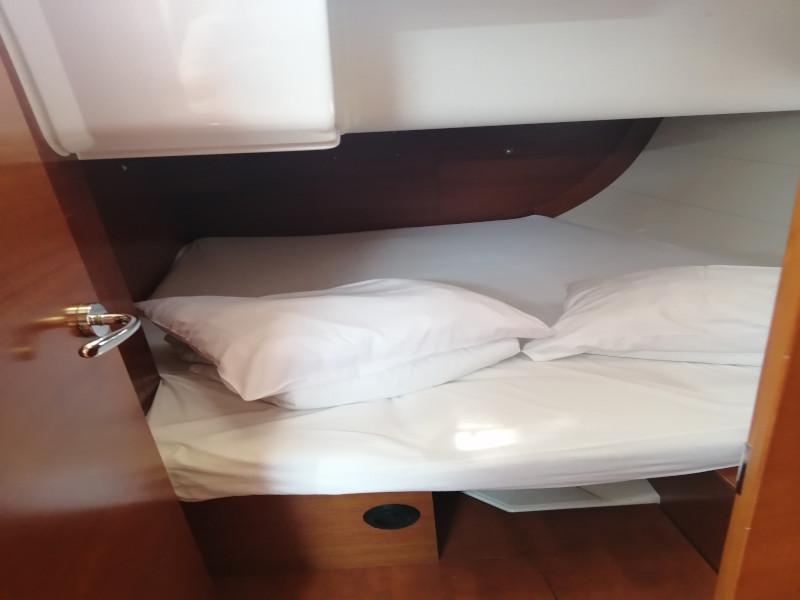 Book yachts online - sailboat - Dufour 412 Grandlarge - Bety - rent
