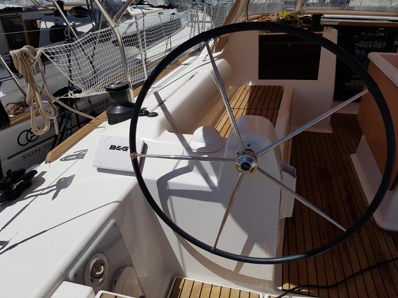 Book yachts online - sailboat - Dufour 412 Grandlarge - Bety - rent