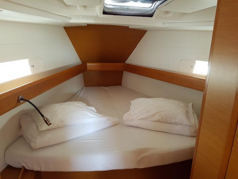 Book yachts online - sailboat - Sun Odyssey 409 - Teo - rent
