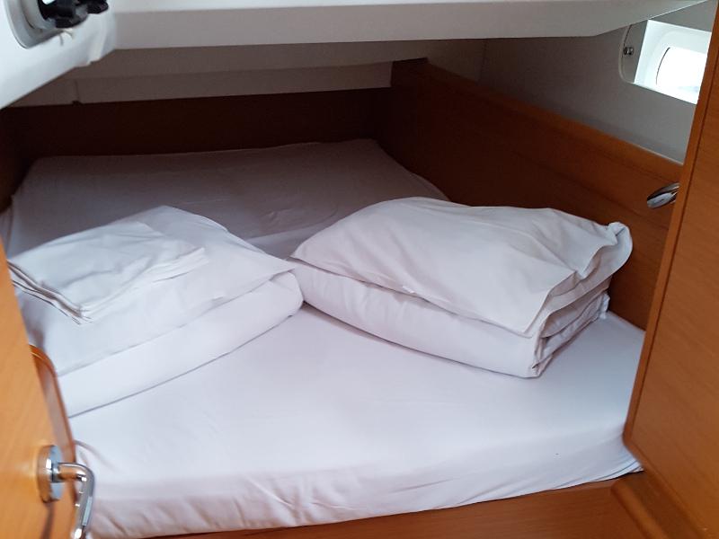 Book yachts online - sailboat - Sun Odyssey 409 - Teo - rent