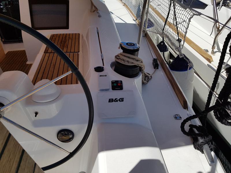Book yachts online - sailboat - Dufour 412 Grandlarge - Anamari - rent