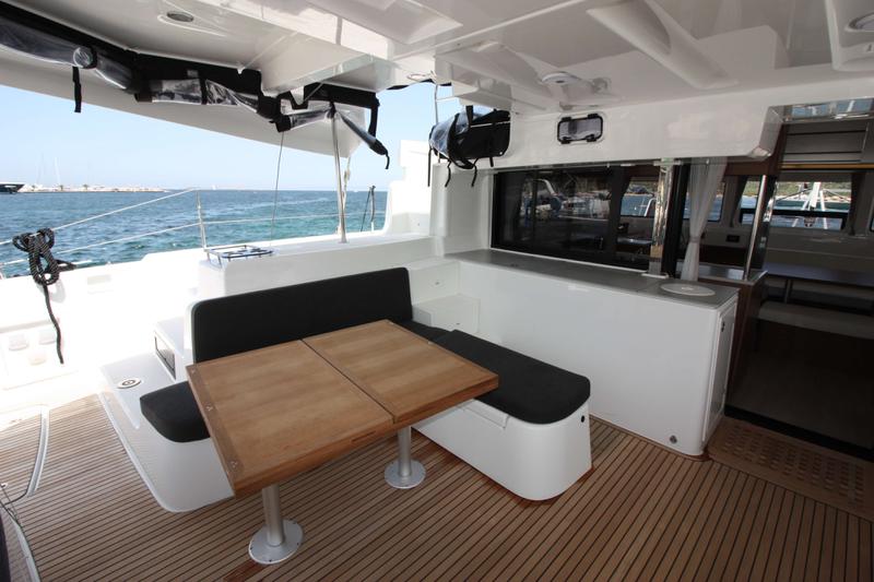 Book yachts online - catamaran - Lagoon 46 - Westerlund (A/C, WM, Generator, Inverter 12/220V) - rent