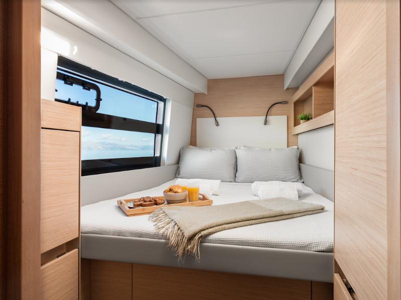 Book yachts online - powercatamaran - Nautitech 47 Power - ZEUS - rent