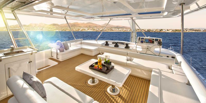 Book yachts online - catamaran - Moorings 5800 - Moorings 5800 (2016) - rent