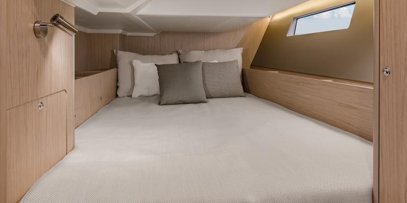 Book yachts online - sailboat - Moorings 42.1 - Moorings 42.1 (2016) - rent
