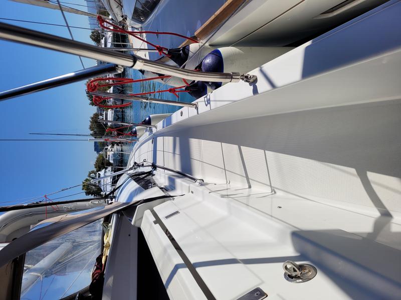 Book yachts online - sailboat - Sun Odyssey 490 (10) - ADEMARE - rent