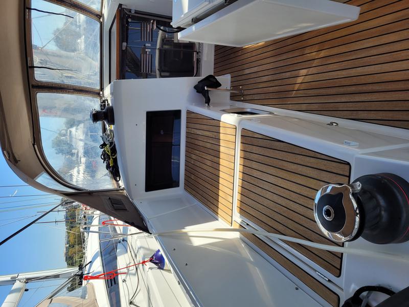 Book yachts online - sailboat - Sun Odyssey 490 (10) - ADEMARE - rent