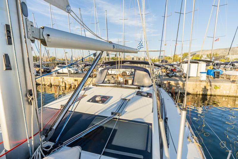 Book yachts online - sailboat - Jeanneau 53 (5 cabs) - PEARL - rent
