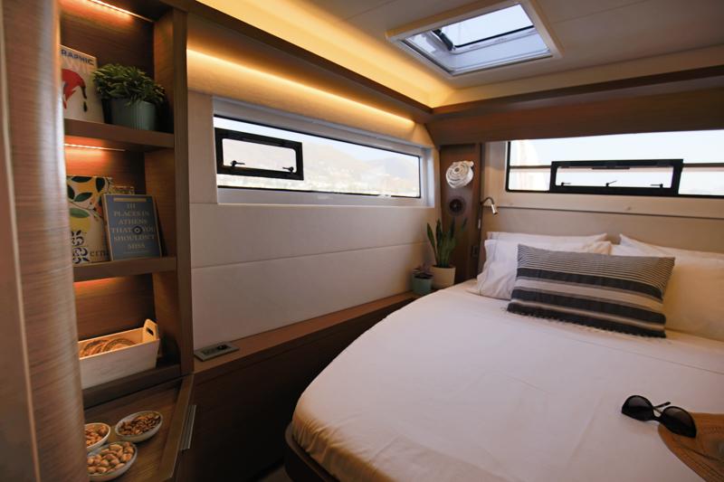Book yachts online - catamaran - Lagoon 50 (5 cabs) Skippered - ADIAMO - rent