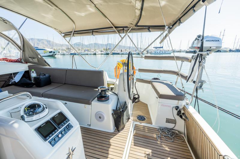 Book yachts online - sailboat - Sun Odyssey 490 - CALMA - rent