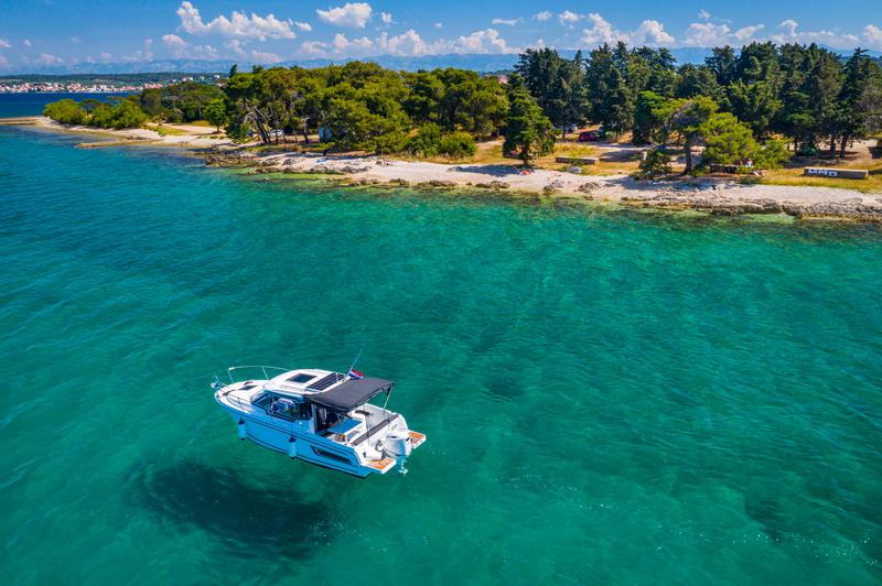 Book yachts online - motorboat - Merry Fisher 795 - Klapa - rent