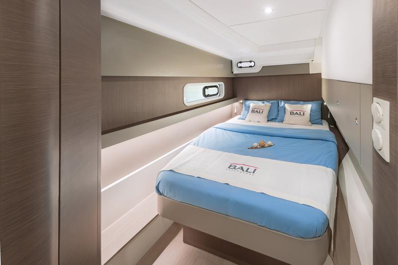 Book yachts online - catamaran - Bali Catspace SOMNIS - Somnis - rent