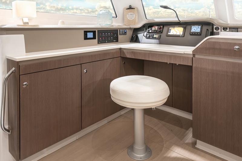 Book yachts online - catamaran - Bali Catspace SOMNIS - Somnis - rent
