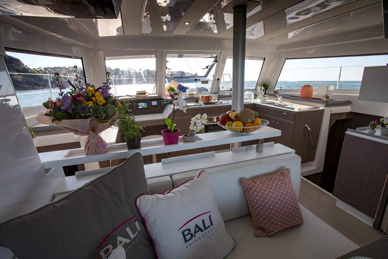 Book yachts online - catamaran - Bali Catspace SOMNIS - Somnis - rent