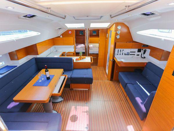 Book yachts online - sailboat - Elan 494 Impression - Lucija I - rent