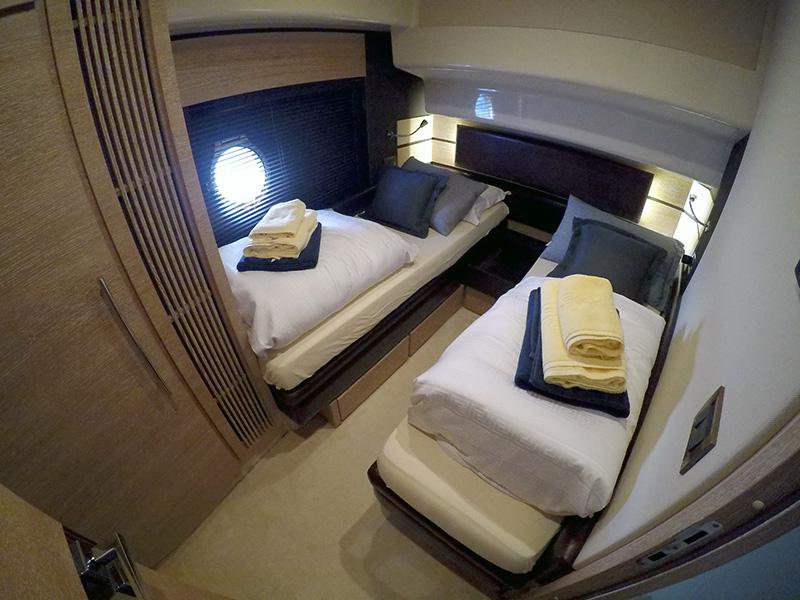 Book yachts online - motorboat - Azimut 58 - Sabijac II (hostess extra) - rent