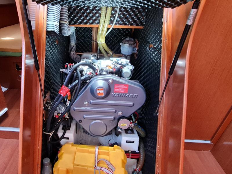 Book yachts online - sailboat - Oceanis 43 - BLACK SHEEP - rent