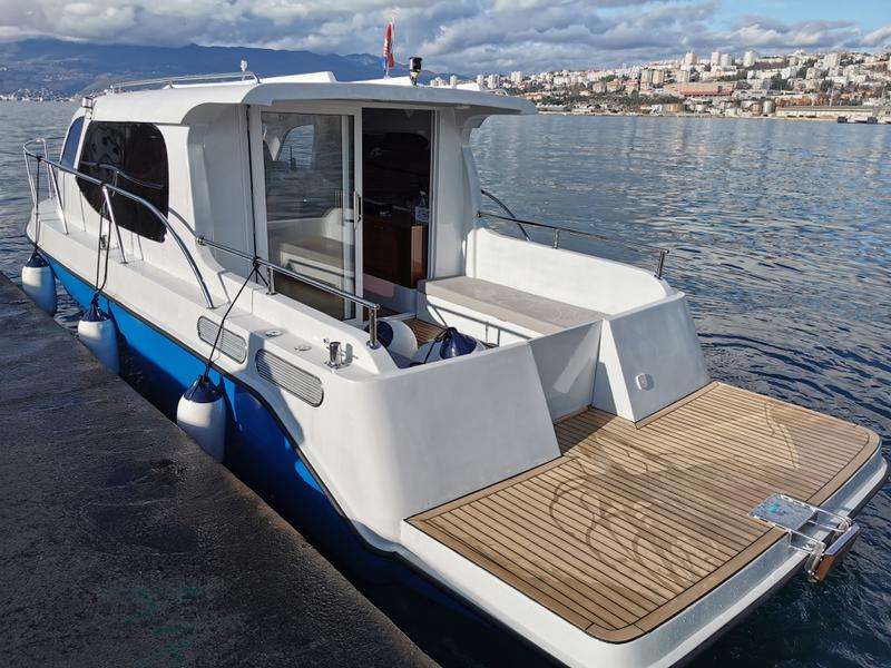 Book yachts online - motorboat - AC DC Daycruiser 12.0 - AC DC Daycruiser 12.0 - rent