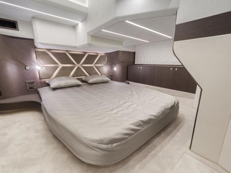 Book yachts online - motorboat - Galeon 400 Fly - Little Island - rent