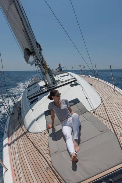 Book yachts online - sailboat - Jeanneau 54 - no name 3 - BLUE HULL, AC+GEN., UNDERWATER LIGHTS - rent