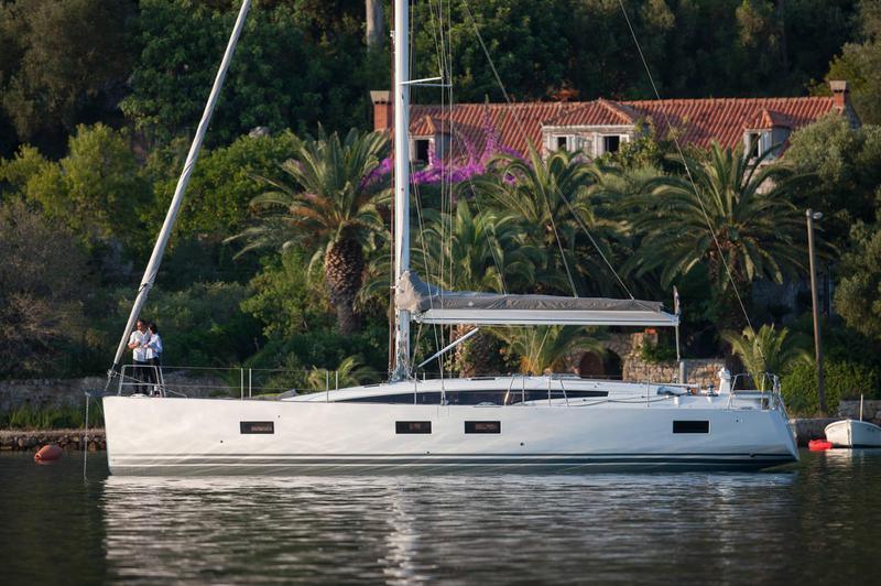 Book yachts online - sailboat - Jeanneau 54 - no name 3 - BLUE HULL, AC+GEN., UNDERWATER LIGHTS - rent