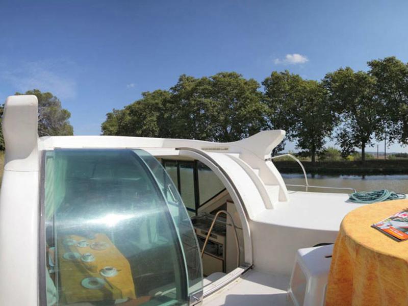 Book yachts online - motorboat - Confort 900 DP - VIRGO - rent