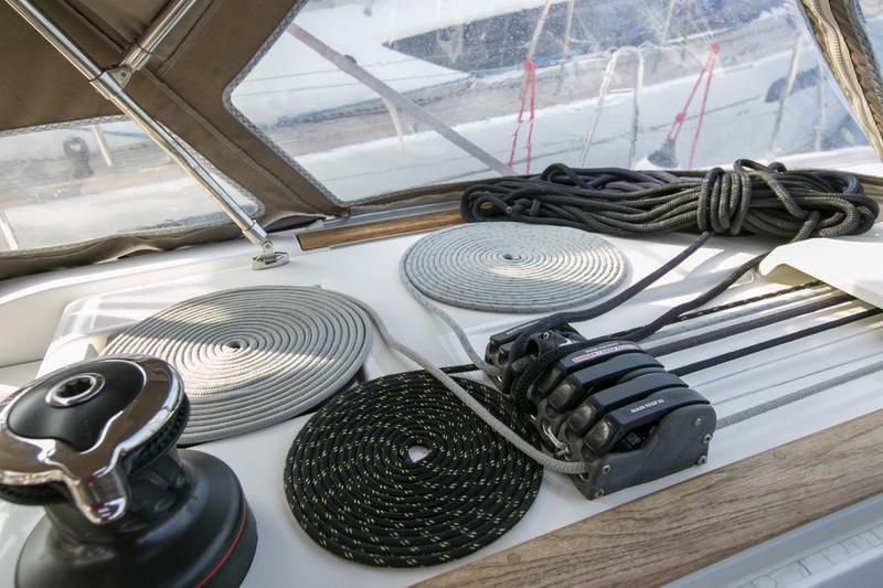 Book yachts online - sailboat - Sun Odyssey 479 - GUINNESS - rent