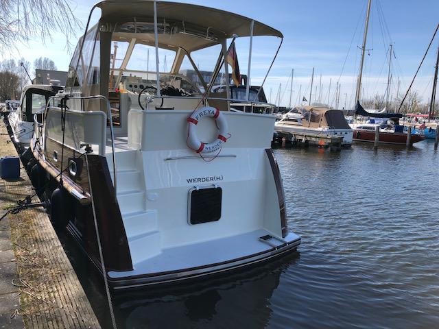 Book yachts online - motorboat - Concordia 102 AC - Freya - rent
