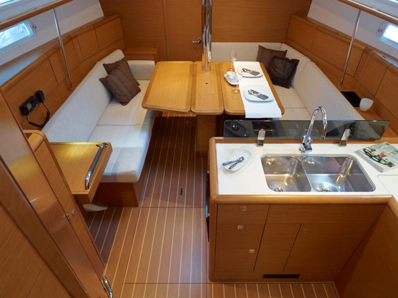 Book yachts online - sailboat - Sun Odyssey 379 - 379 athens - rent