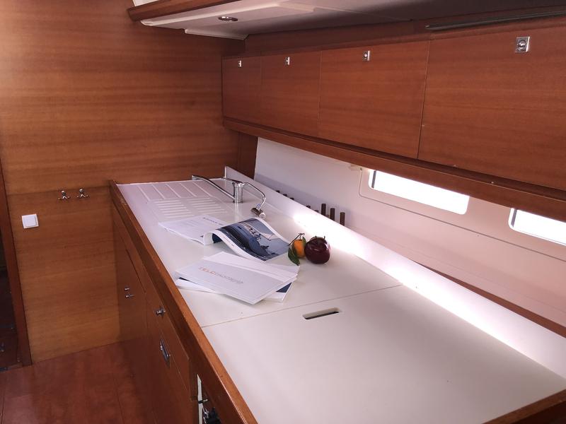 Book yachts online - sailboat - Dufour 460 Grand Large - At Last - rent